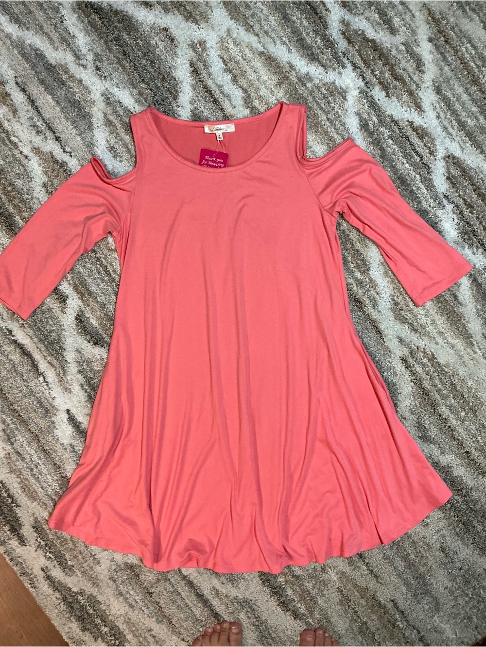 ANDREE BY UNIT Coral Cold-Shoulder Swing Tunic Dress